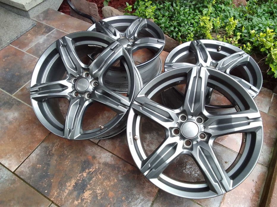 Felgi 5x100 17'' Toyota Yaris,Yaris GR,Avensis,Prius,Celica itp!Piękny kolor i wzór!