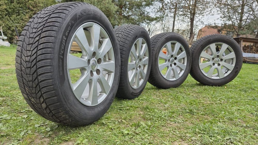 Koła Alufelgi Felgi aluminiowe Toyota 5x100 R17 17" Corolla Prius Avensis T25 T24 T23 Oem