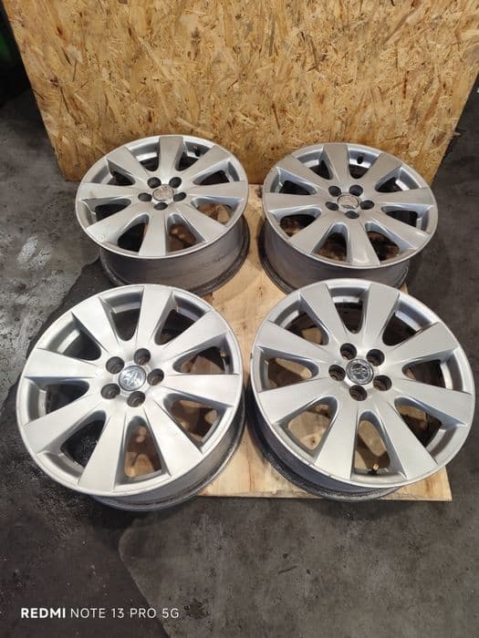 Felgi Toyota 17 cali 7 j x 17 H2 et45 oryginalne Toyoty rozstaw śrub 5 x 100