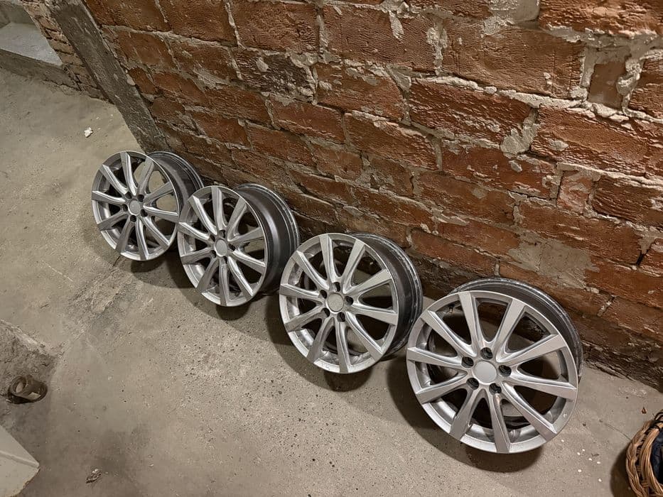 Felgi 17 5x100 / 54,1 mm toyota